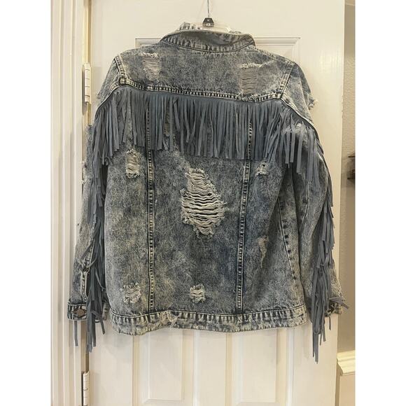 Fantasic Fawn Distressed Acid Wash Jean Jacket Women S Thrashed Fringe Trucker - Picture 4 of 10